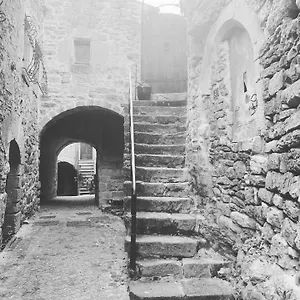 Jolie Maison Atypique , Vinezac France